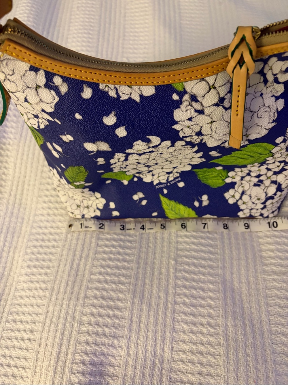 Dooney & Bourke Navy Blue Hydrangea Floral Shoulder Bag with Tan Trim - Picture 14 of 15